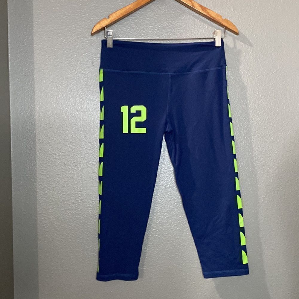 Twin Vision Fashion Blue Leggings Seattle Seahawks Capri Cropped Length